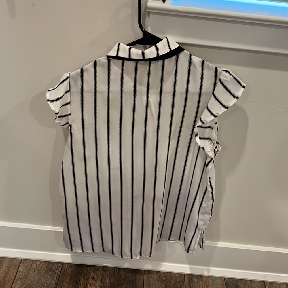 Lulus blouse - Picture 2 of 2